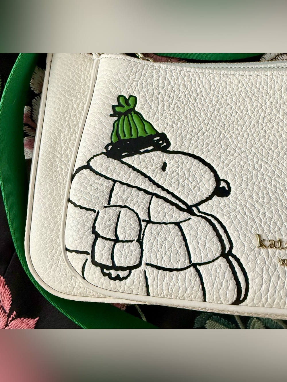 Kate Spade x Peanuts Snoopy Duet Small Crossbody Bag - Picture 2 of 13